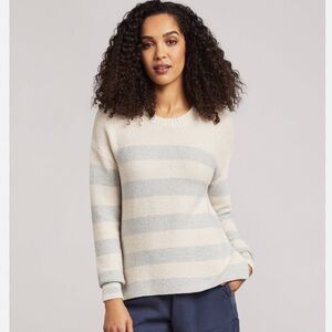 Faherty Women's Cream and Gray Striped Sweater